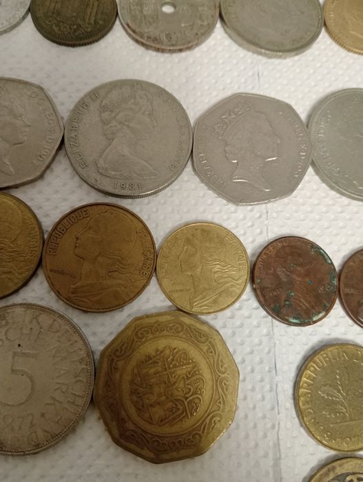 Am multe monezi vechi din mai multe țări europene