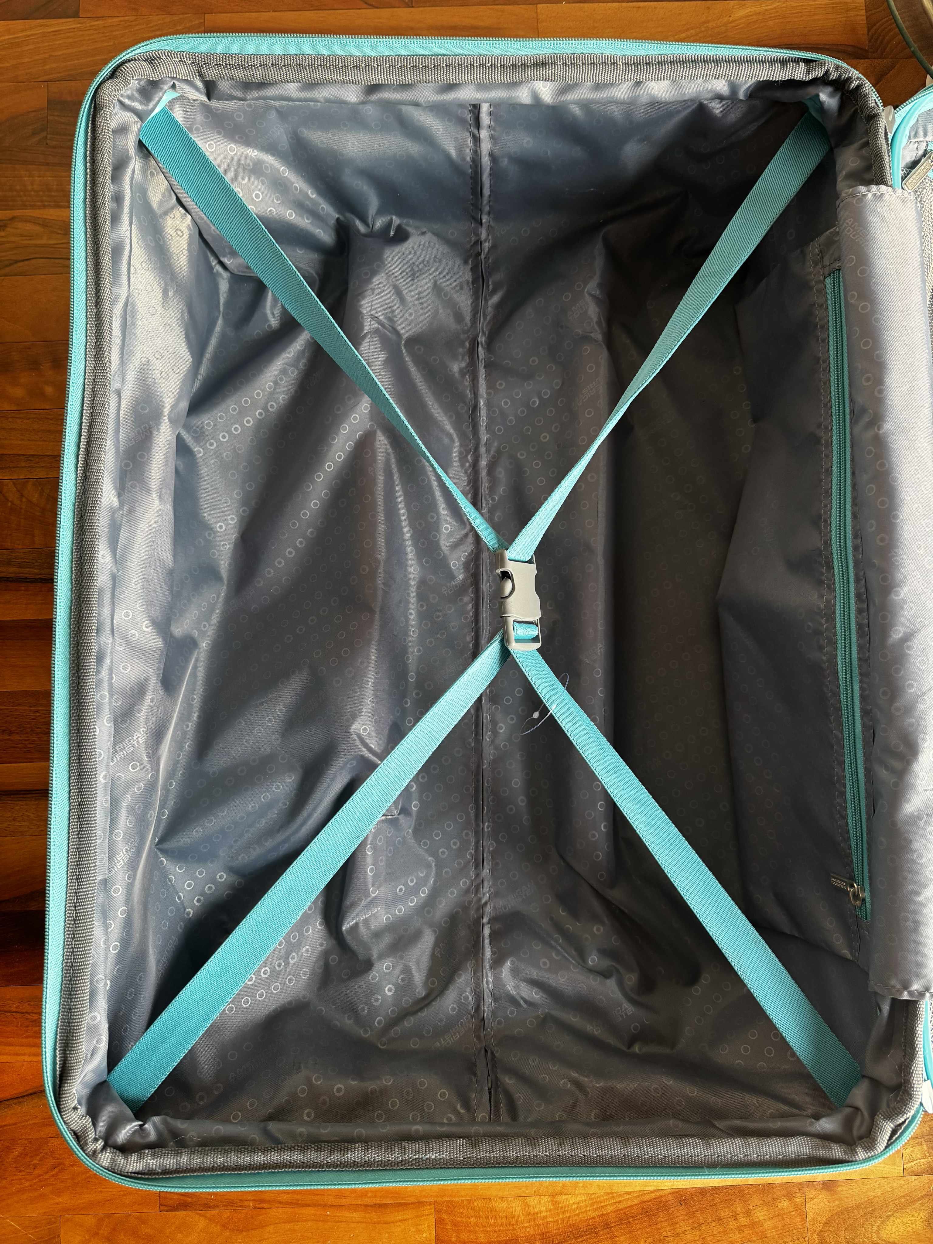 Куфар American Tourister SoundBox 77 cm куфар