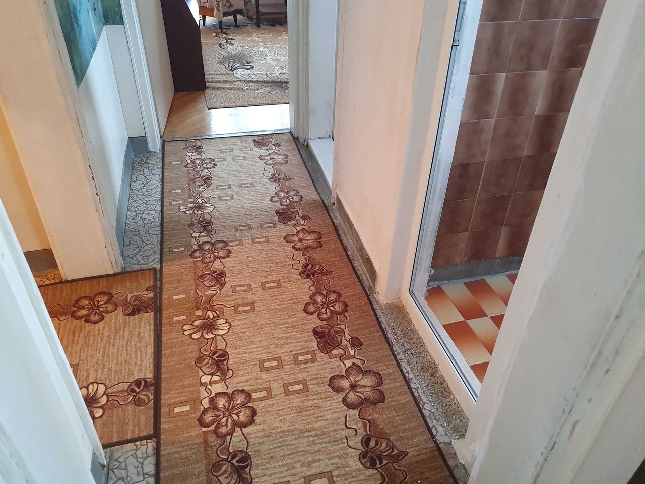 Продава се Четиристаен апартамент в Казанлък - 100 кв.м за 1117 €/кв.м - Снимка #9