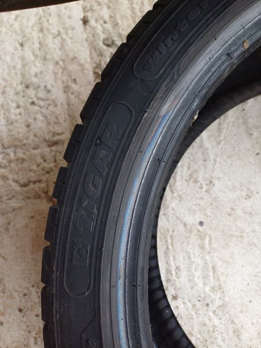 235/45 R18 2 anvelope bune !