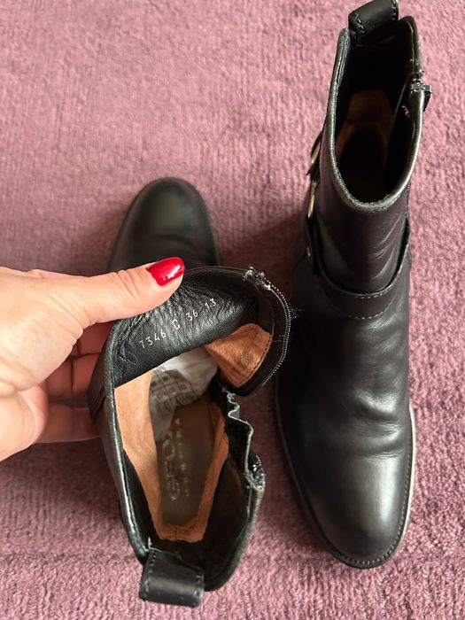 Botine din piele Geox mărime 36