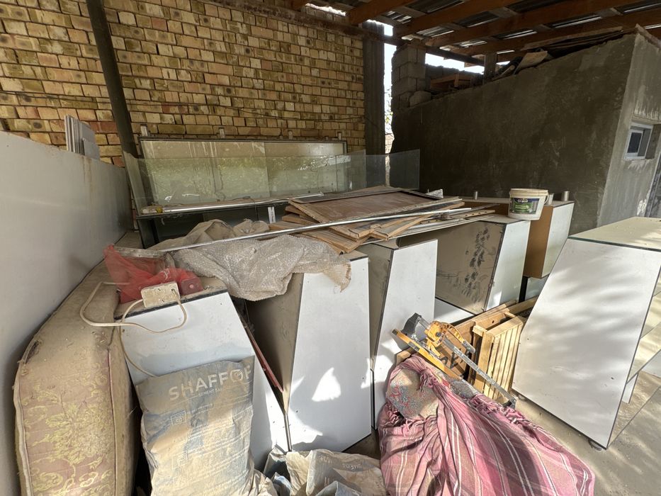 Стеклянная витрина, качественная, новая