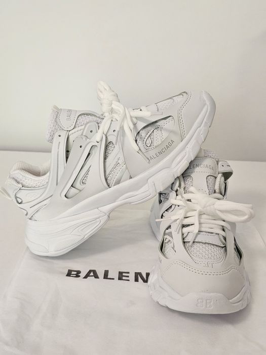 Balenciaga track