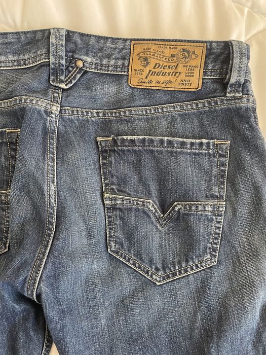 Blugi DIESEL Larkee W32 L34 2 + 1 Gratis