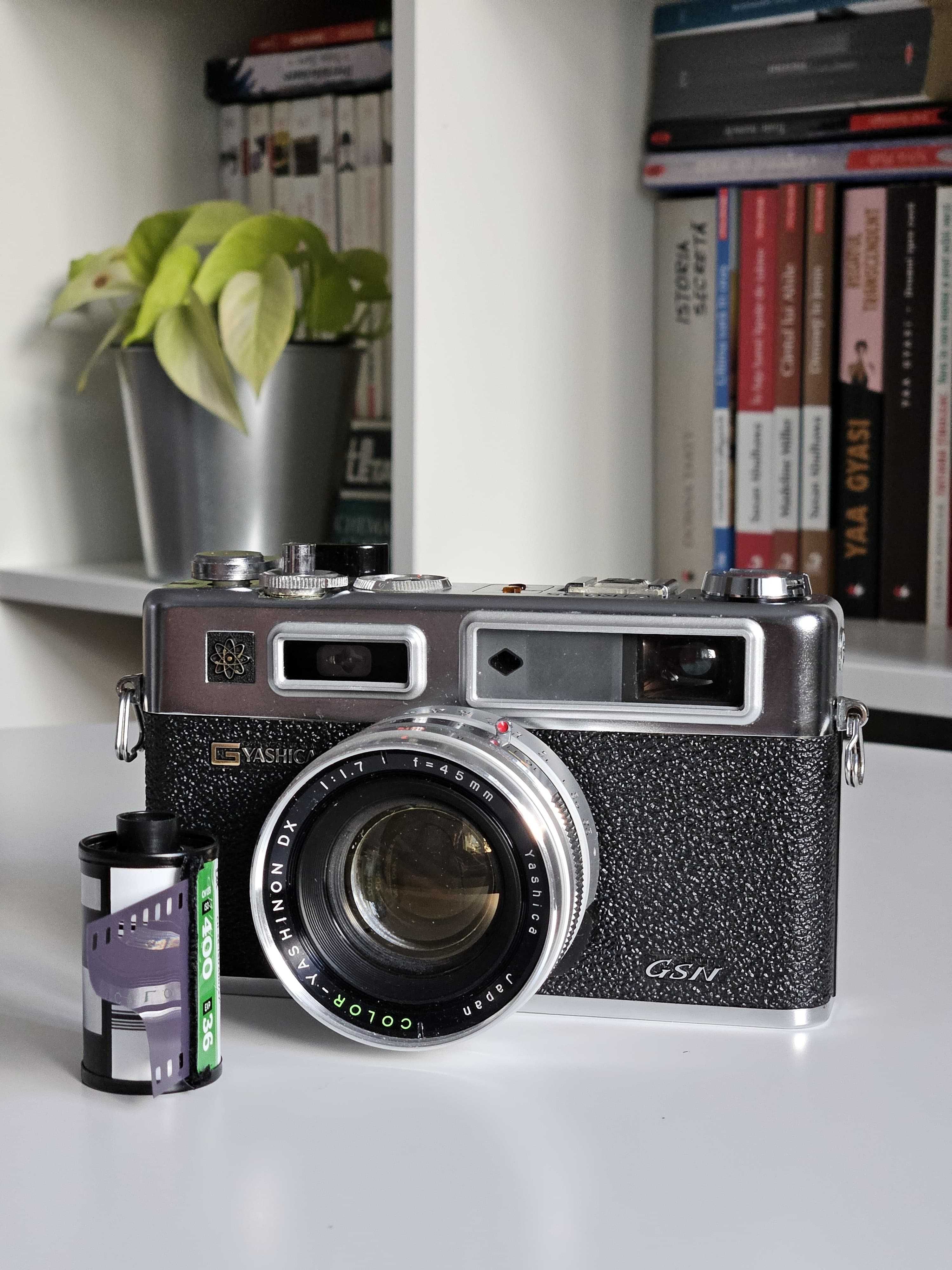 Yashica Electro 35 GSN servisat - Aparat foto analog cu film 35mm