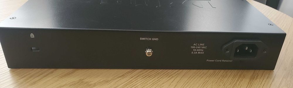 Суич: D-Link DGS-1024D - 24-Port Gigabit