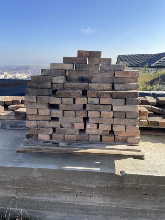 Vind caramida din samota