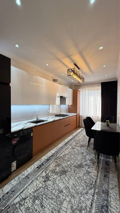 Продается 4 ком. Квартира площадью 102 кв.м. Адрес Самкоч