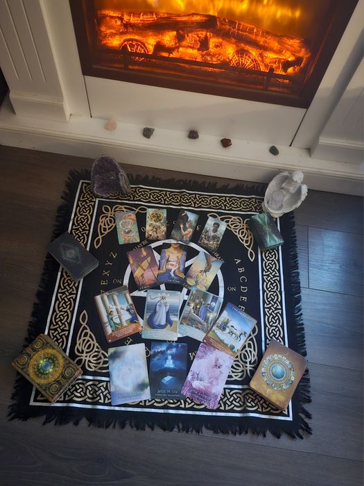 Ofer citiri personalizate in tarot