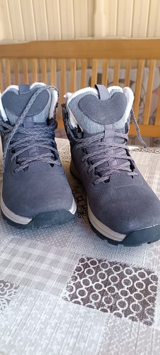 Водоустойчиви топли боти