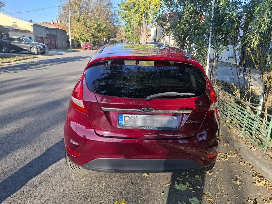 Ford Fiesta " TITANIUM" 1.300 Benzina 2009