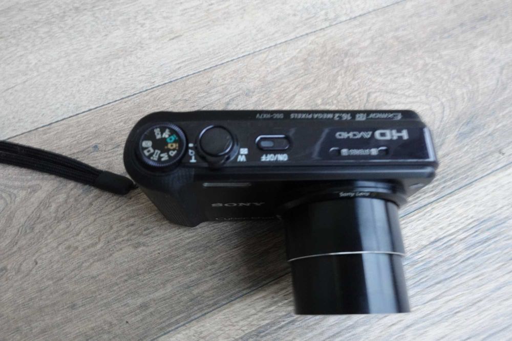 Sony dsc hx7v cu gps 16mp cu incarcator si 2 baterii noi