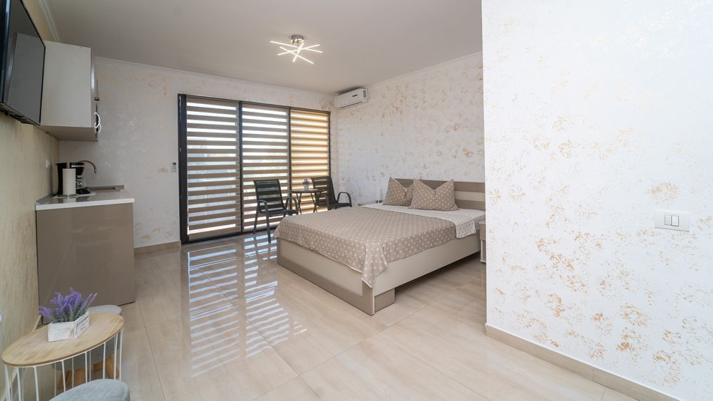 Vand Garsoniera in Saturn