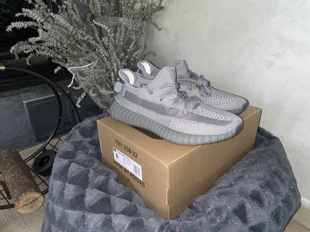 Adidas Yeezy Boost 350 V2 Steel Grey