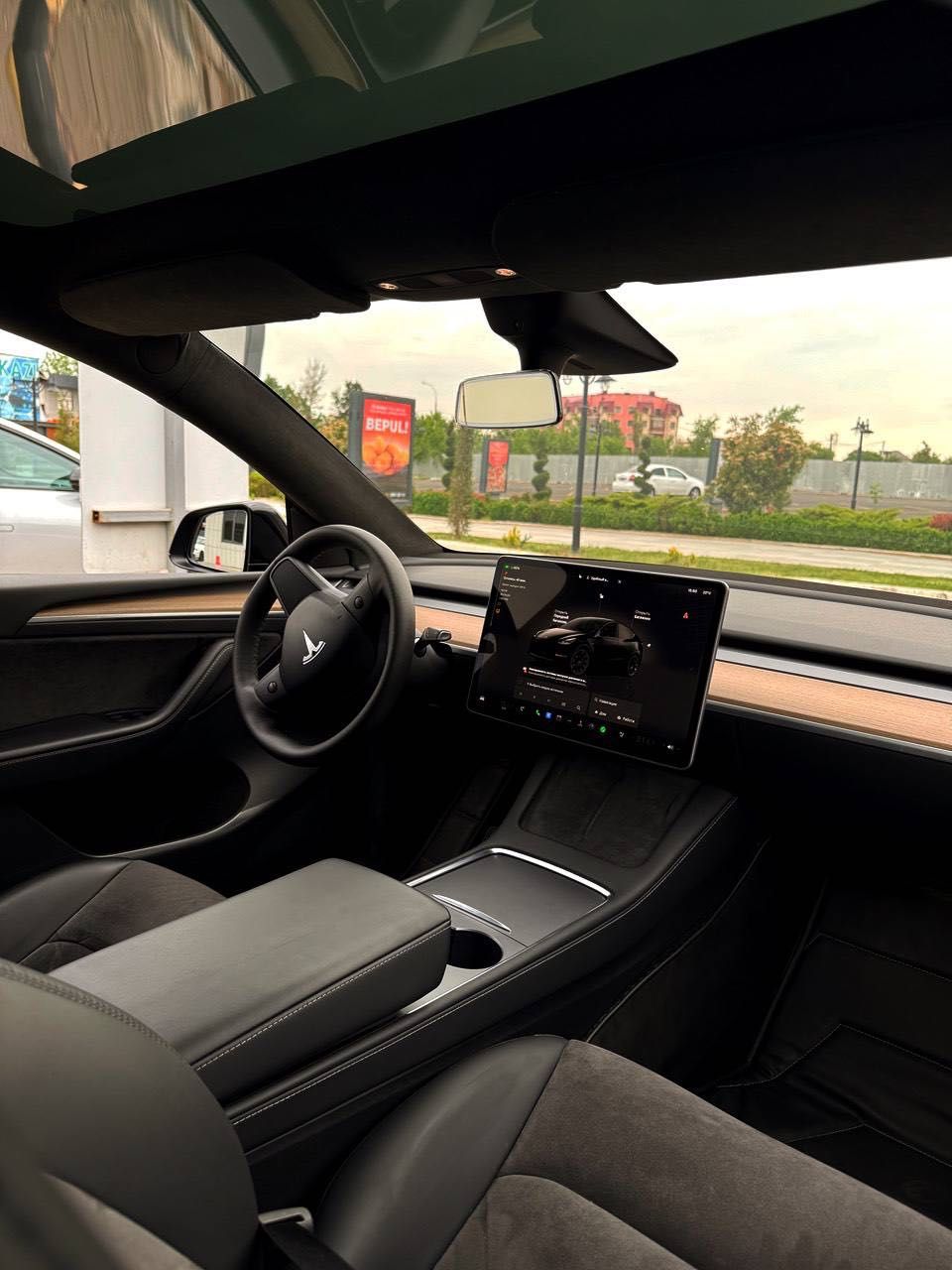 Tesla Model Y Long Range