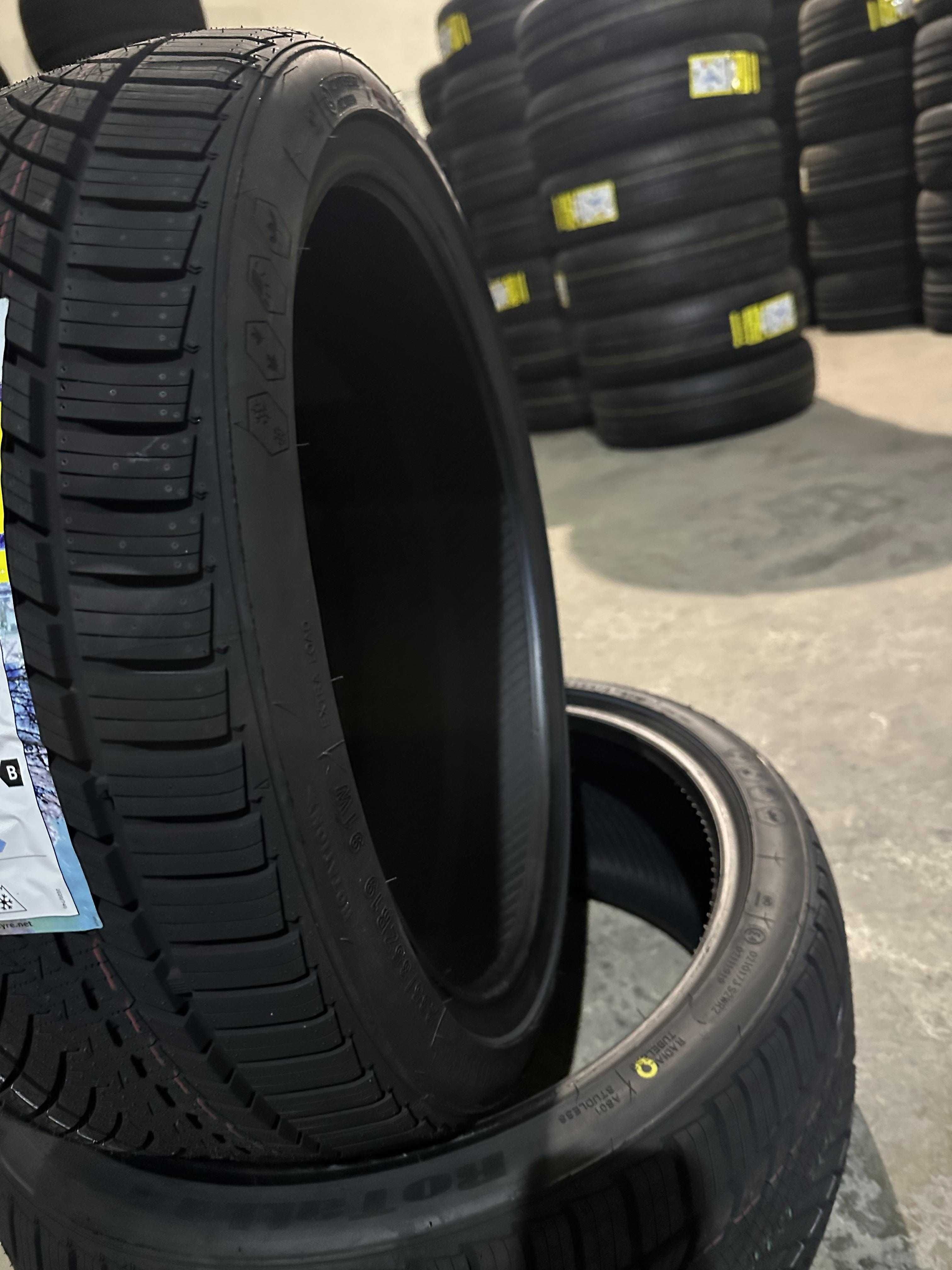 Нови всесезонни ROTALLA SETULA 4 SEASON RA03 235/35R19 91W XL НОВ DOT