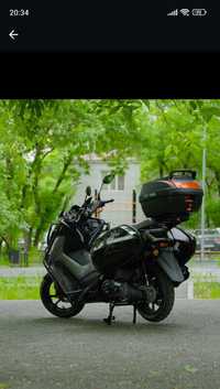 Yamaha N max yengi