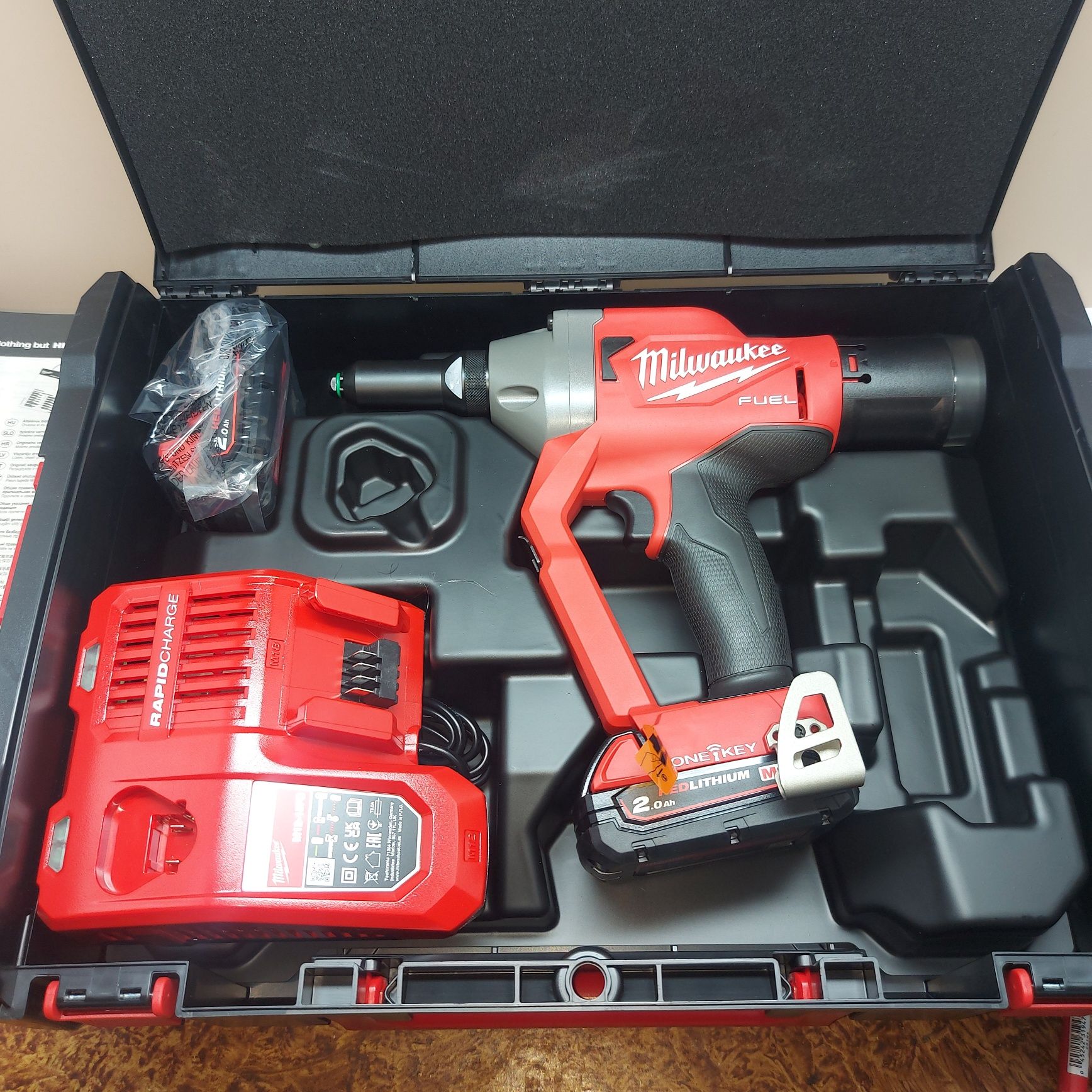 ПРОМОЦИЯ.Акумулаторна нитачка Milwaukee M18ONEFPRT-202X