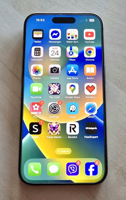 iPhone 15 Pro, 128GB, Natural Titan, в гаранция, перфектно състояние
