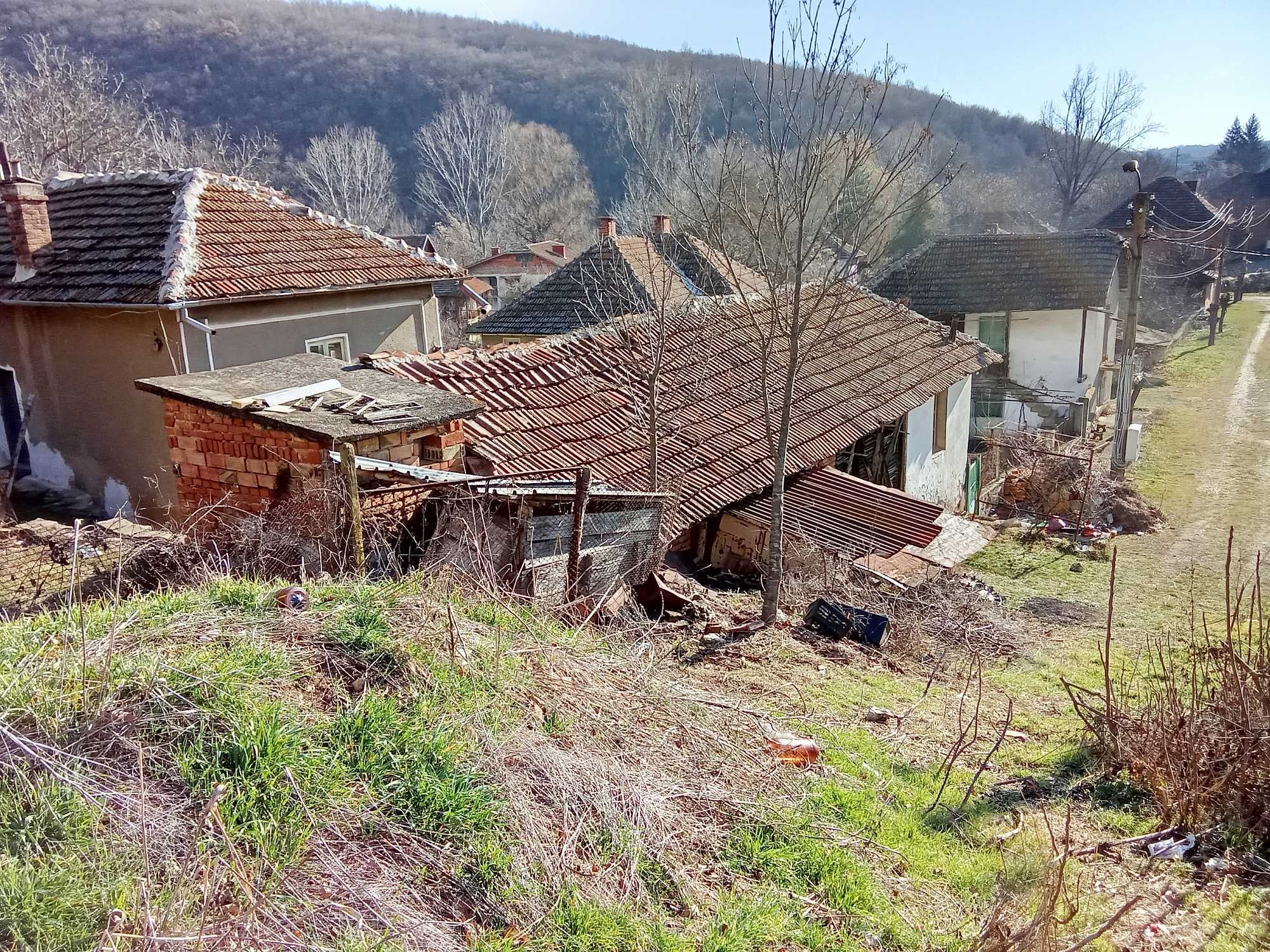 Имот с красива панорама към природата
