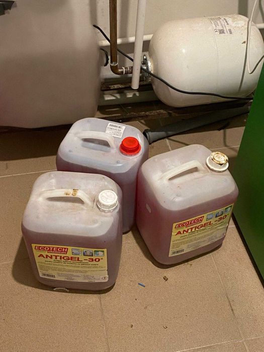 Kit solar termic complet 4 panouri WT-SPC58 1800 30 tuburi heat pipe