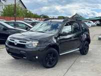 Dacia Duster Faruri BLACK LINE - interior negru