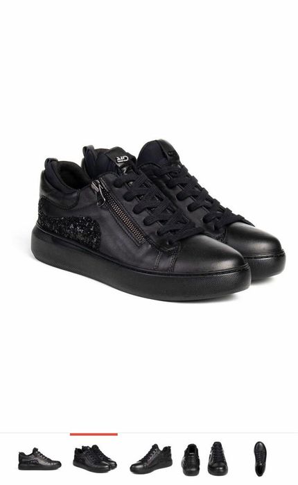 Новые женские кроссовки/кеды