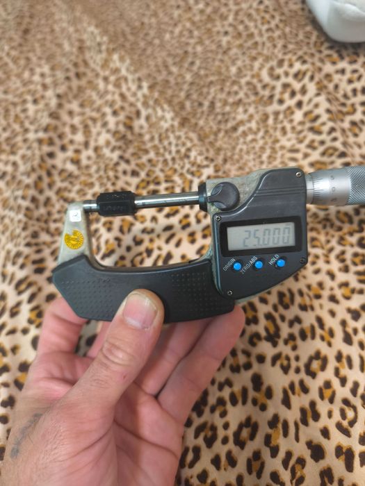 Micrometru profesional Mitutayo