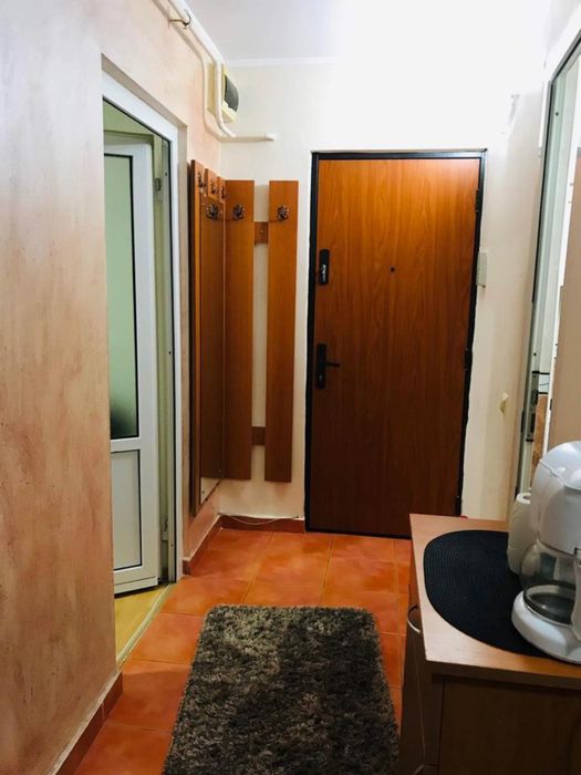Inchiriez Garsoniera langa facultatea de mecanica si drept
