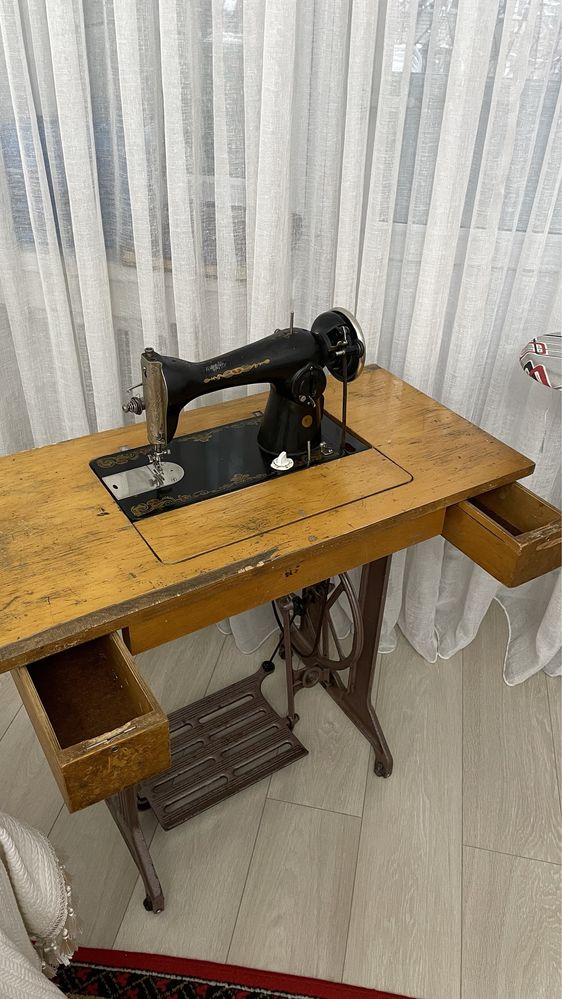 Советская Швейная машинка