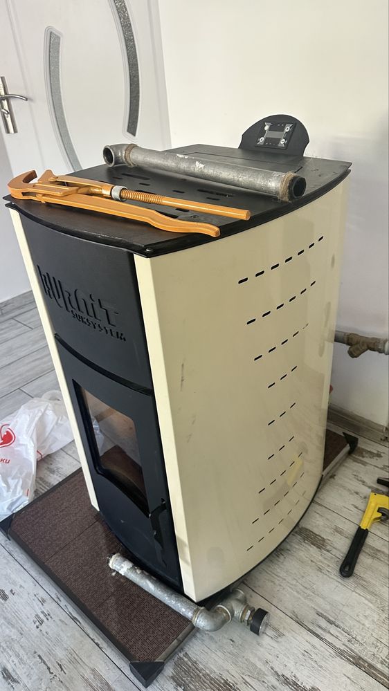 Пелетна камина с водна риза Burnit comfort 13 kw