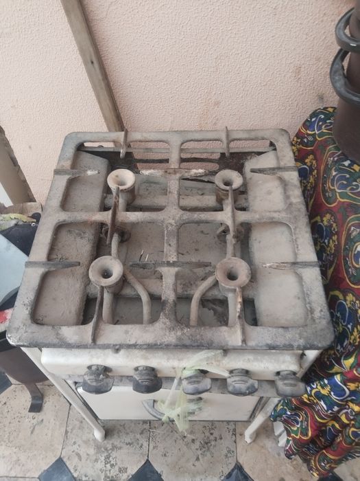 Газовая плита в рабочем состоянии