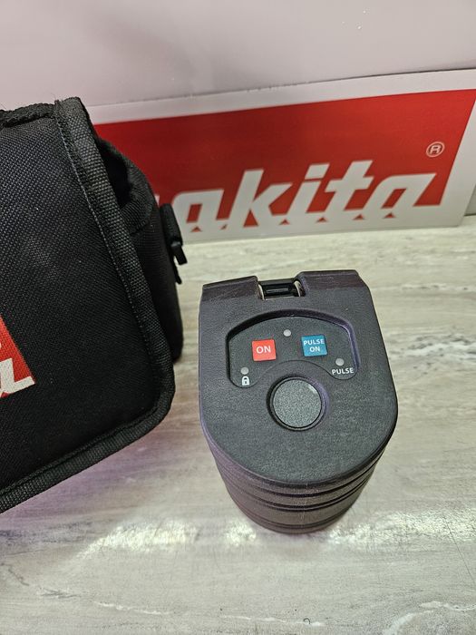 Makita Линеен Лазерен Нивелир SK104