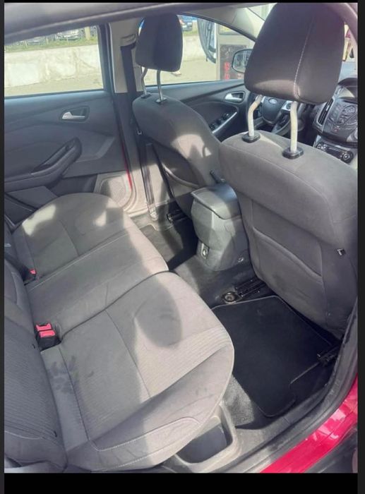 Vând Ford Focus Mk3 , Titanium