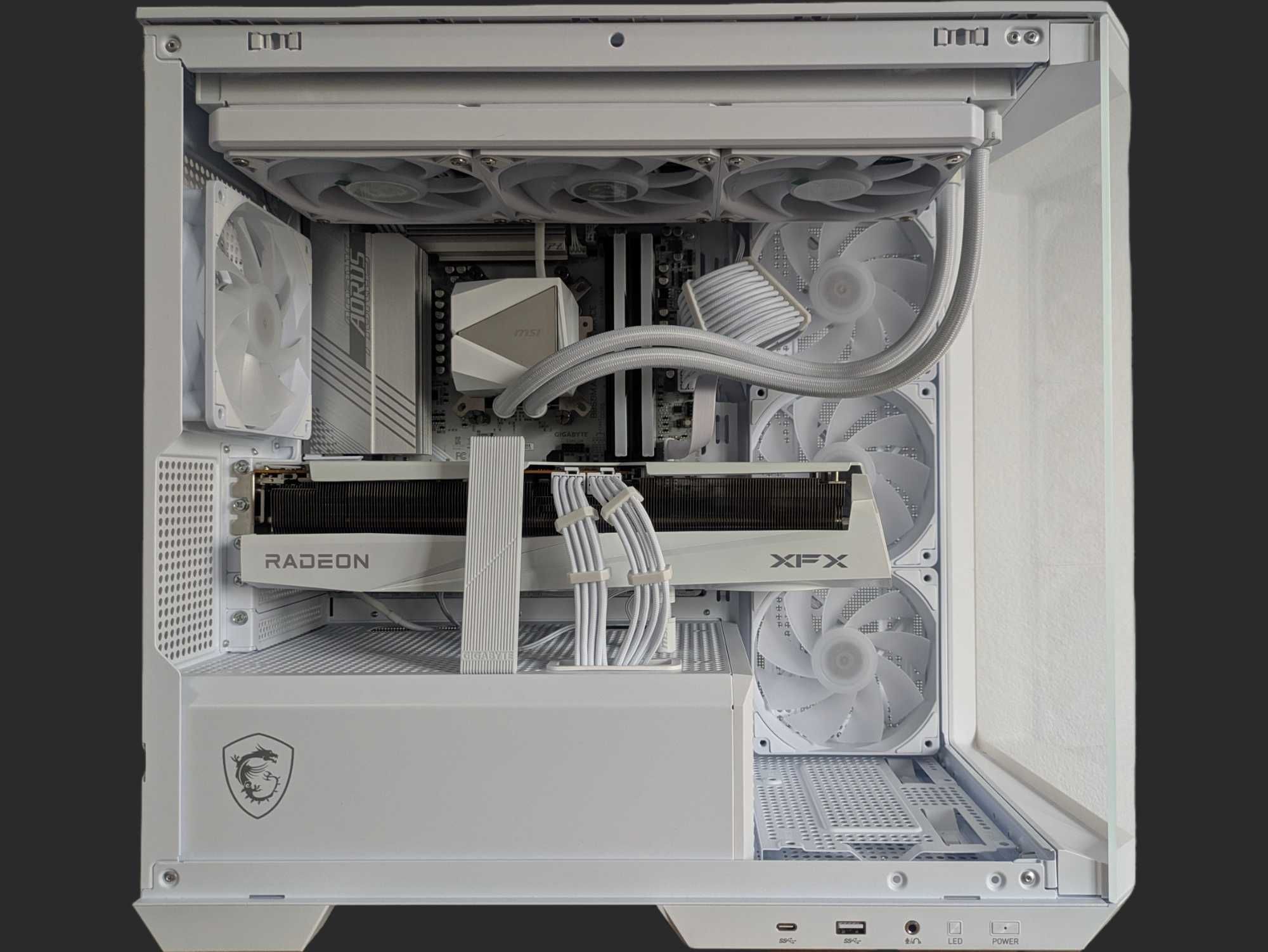 PC Gaming Ryzen 7 9700X, RX 9070 XT 16GB, 32GB DDR5, 1TB SSD +Garantie