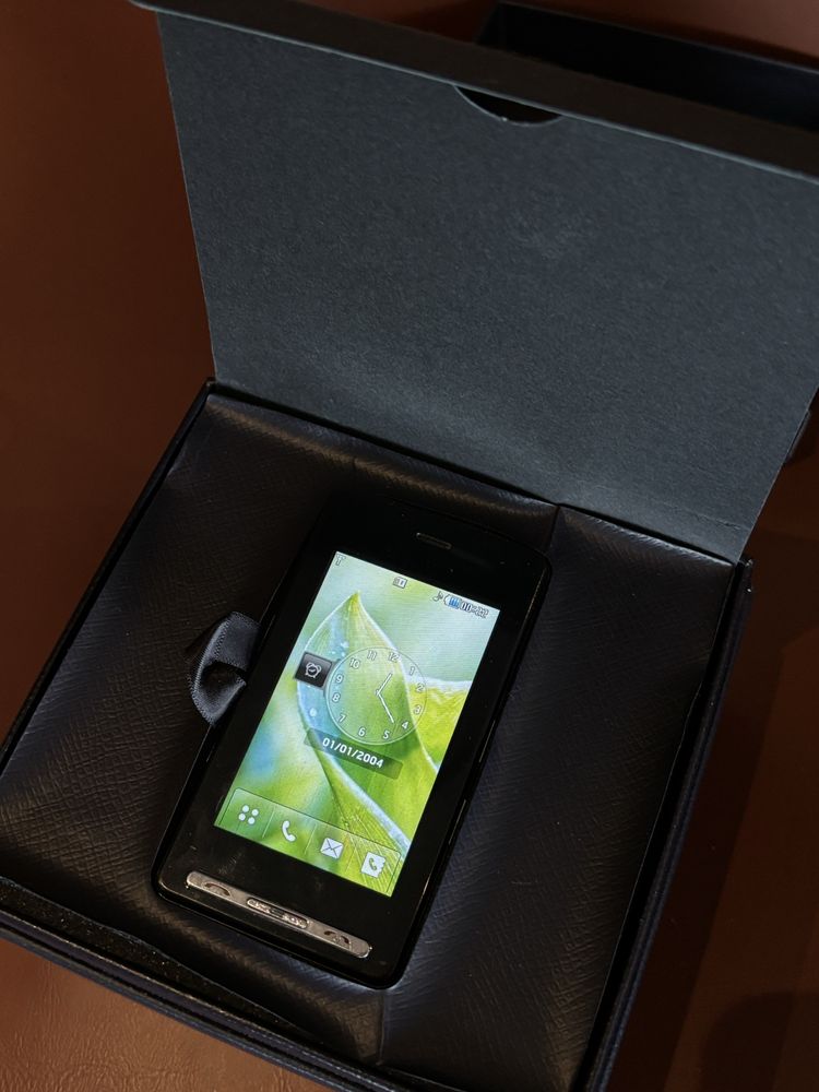 LG Prada телефон