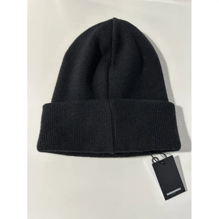 Зимна шапка Dsquared2