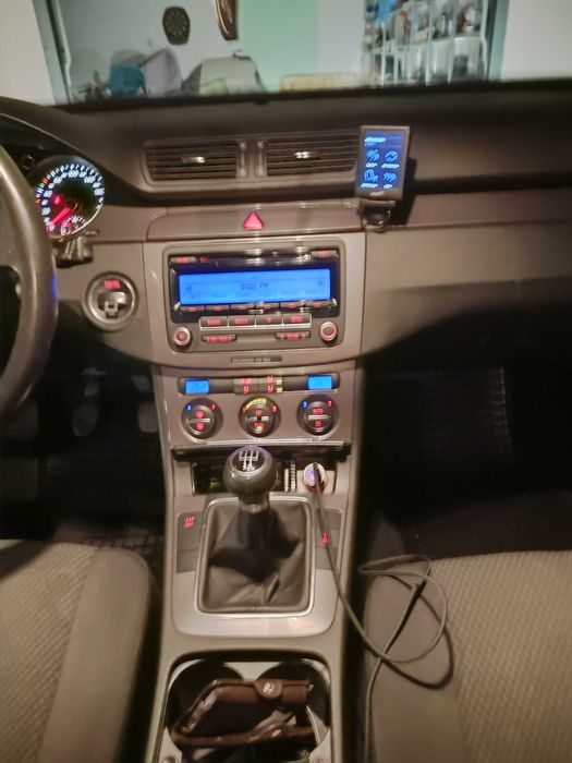 Vând vw passat 2.0 diesel 110 cai bluemotion