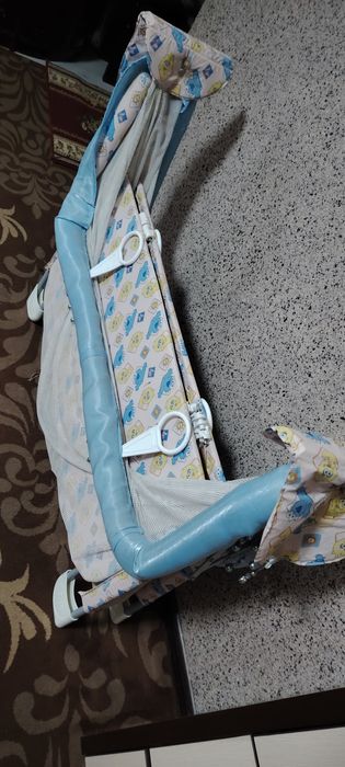 Манеж сотилади 1метрга 1 метр буйи 75