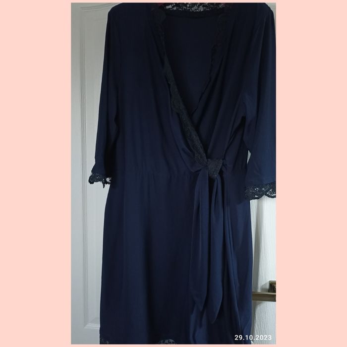 Продам новое платье 10000 тыс.тенге