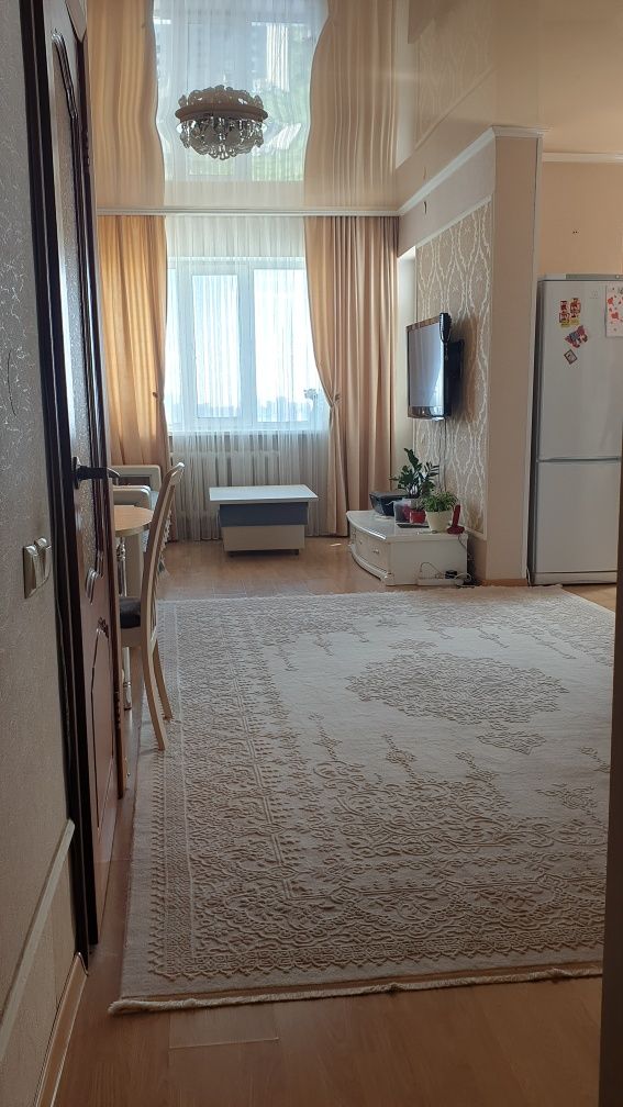 Продам 2-х комнатную квартиру Абая 92/3