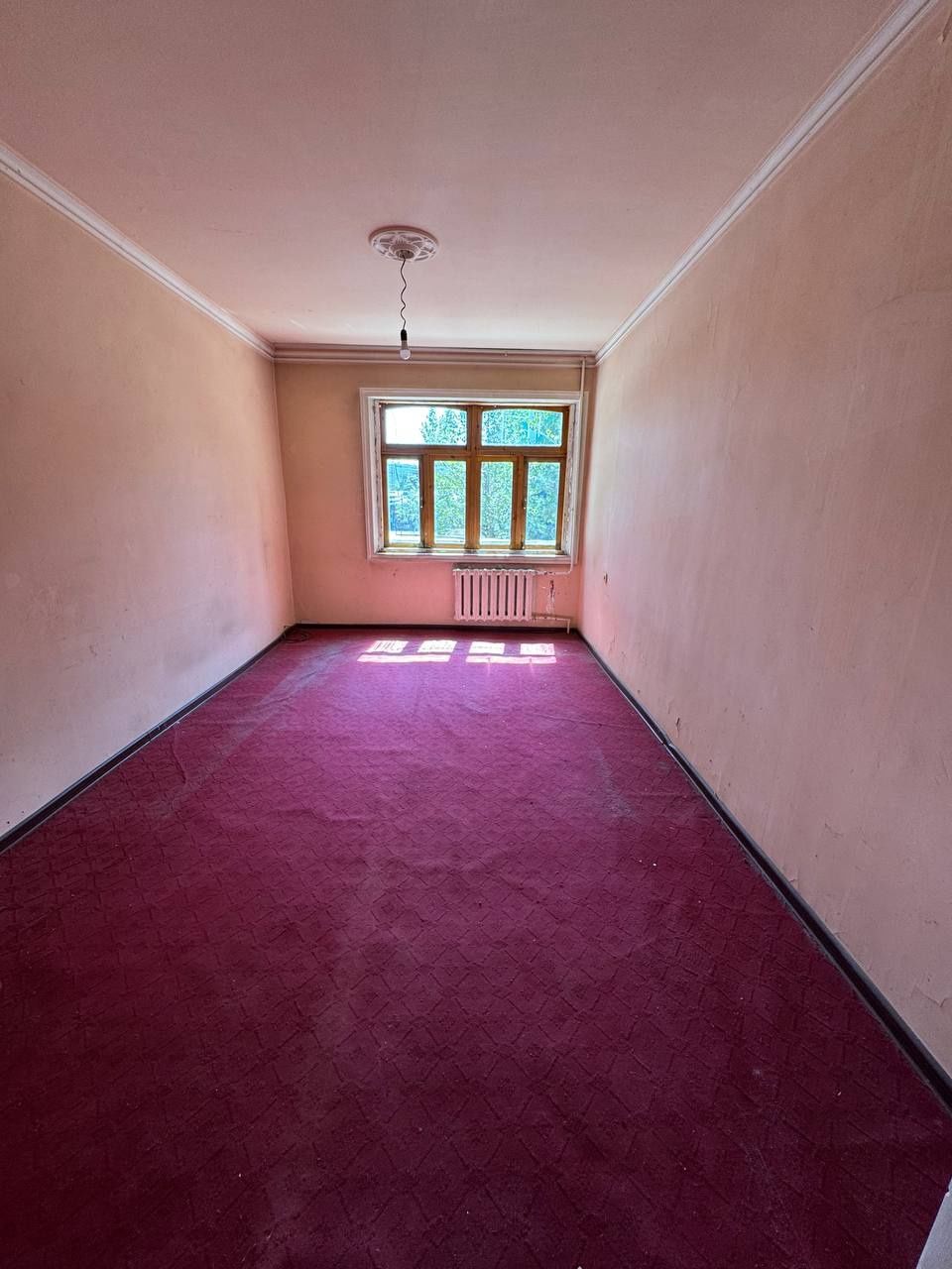 Юнусабад 11, 3/2/4 балкон 1,5*6 70кв.м без ремонта вдоль дороги