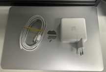 Лаптоп Apple MacBook Pro 13 инча 2019 отлично състояние
