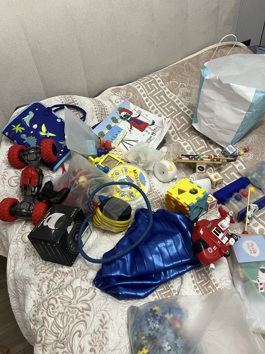 Пакеты с игрушками