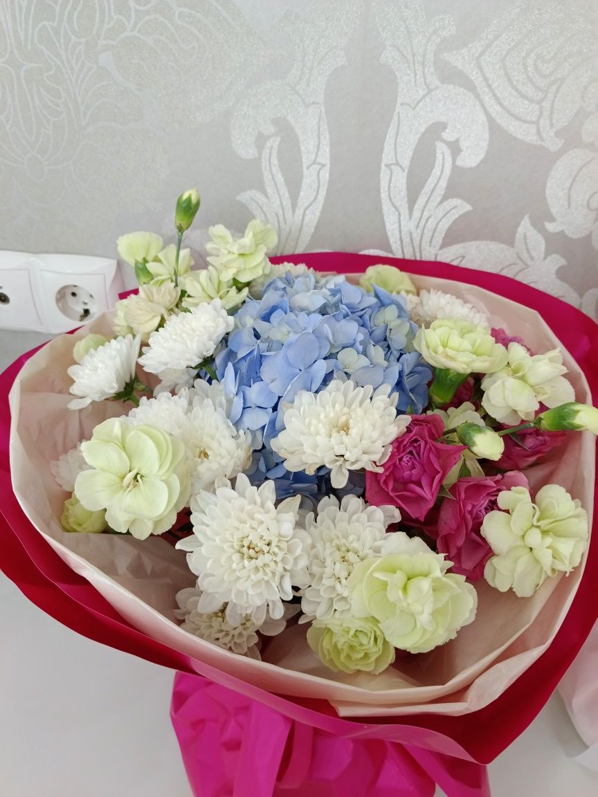 Продам цветы б/у