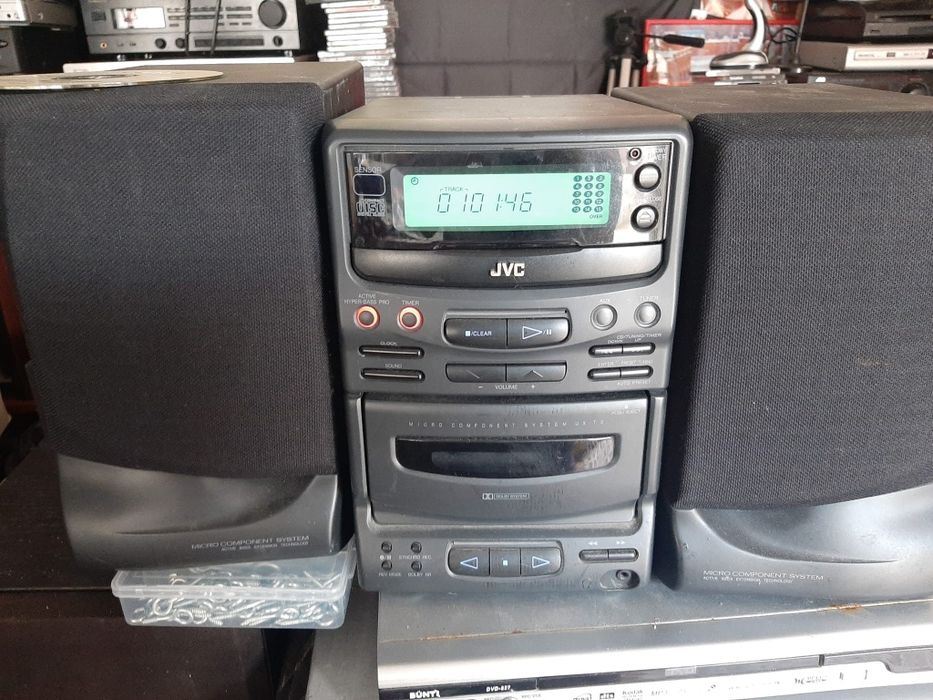 Sistem audio jvc radio cd caseta stare perfecta