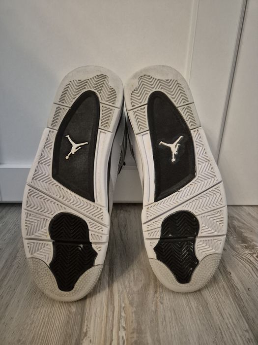 Jordan 4 Retro military black