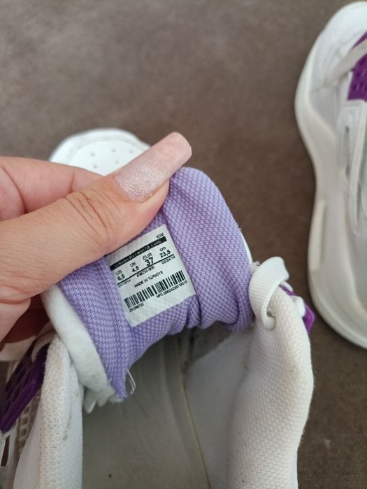 Adidași jordan  mare 37