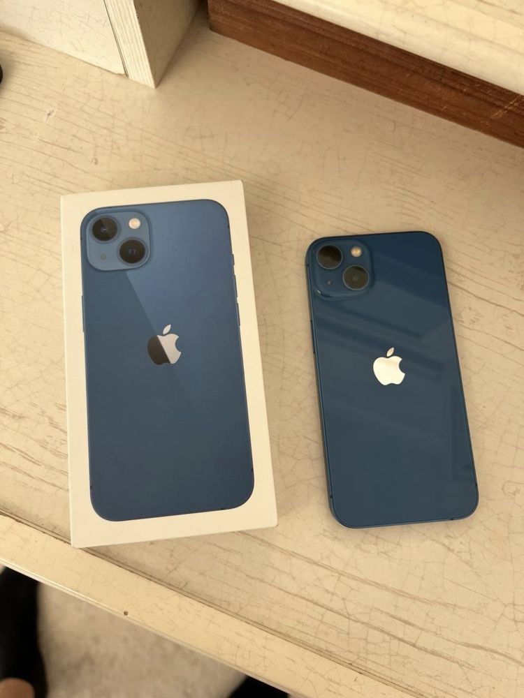 iPhone 13 Blue 128 GB