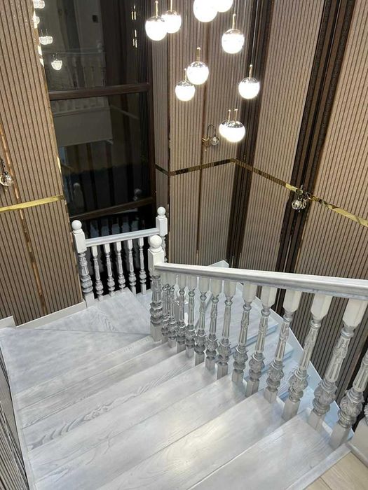 Изготовление деревянных лестниц по доступным ценам!